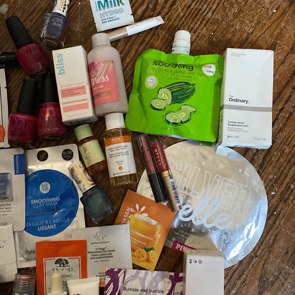 Beauty Sample Pack - Picture 2 of 6